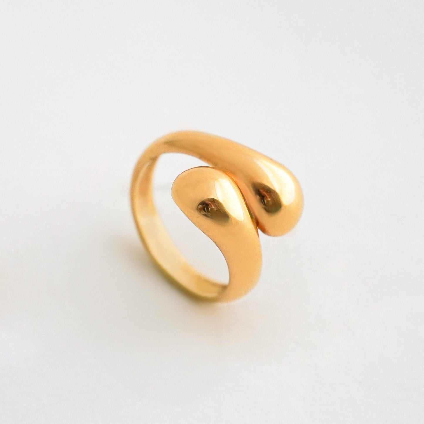 Anillo Gota en Oro 18K