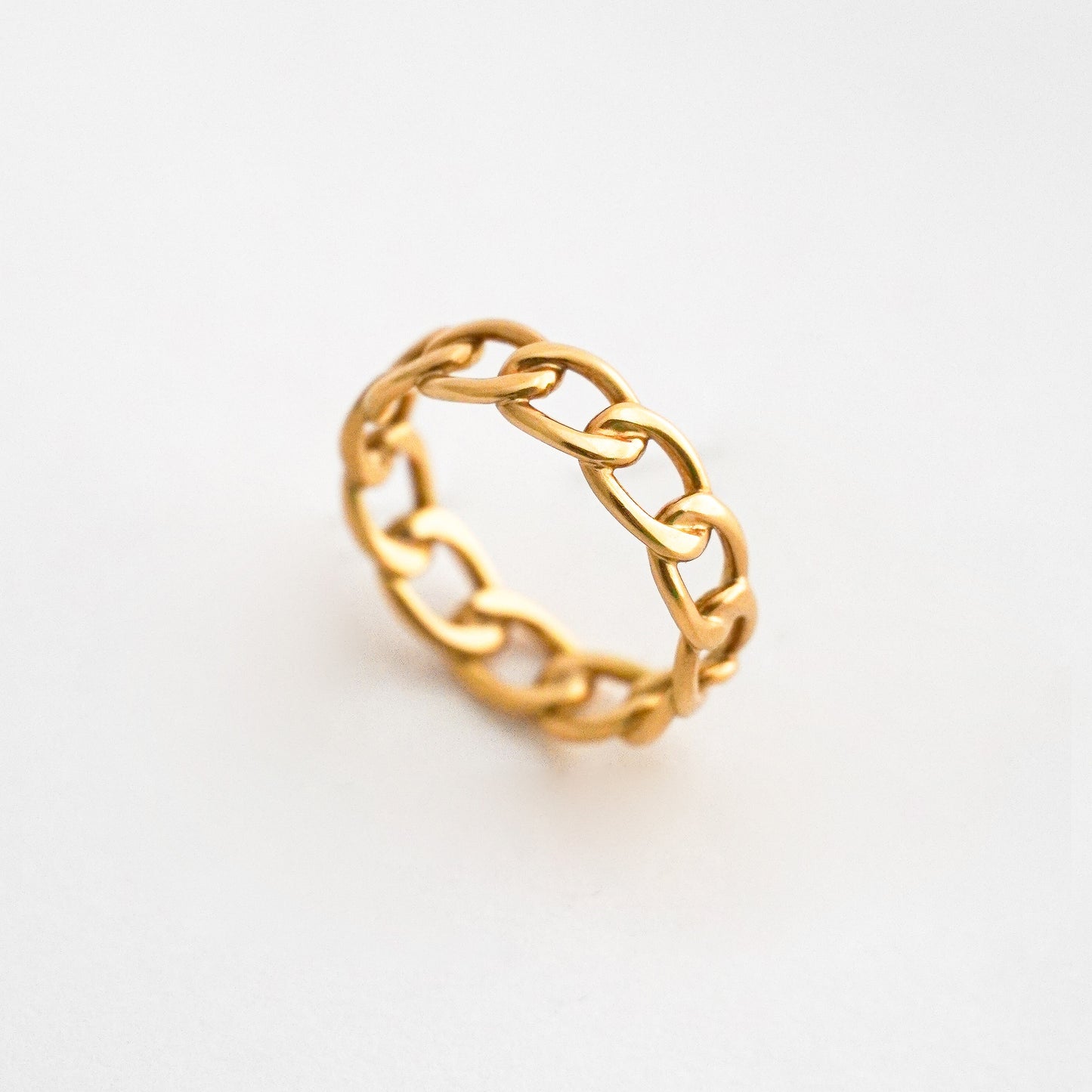 Anillo Lomo de Corvina Ancho en Oro 18K