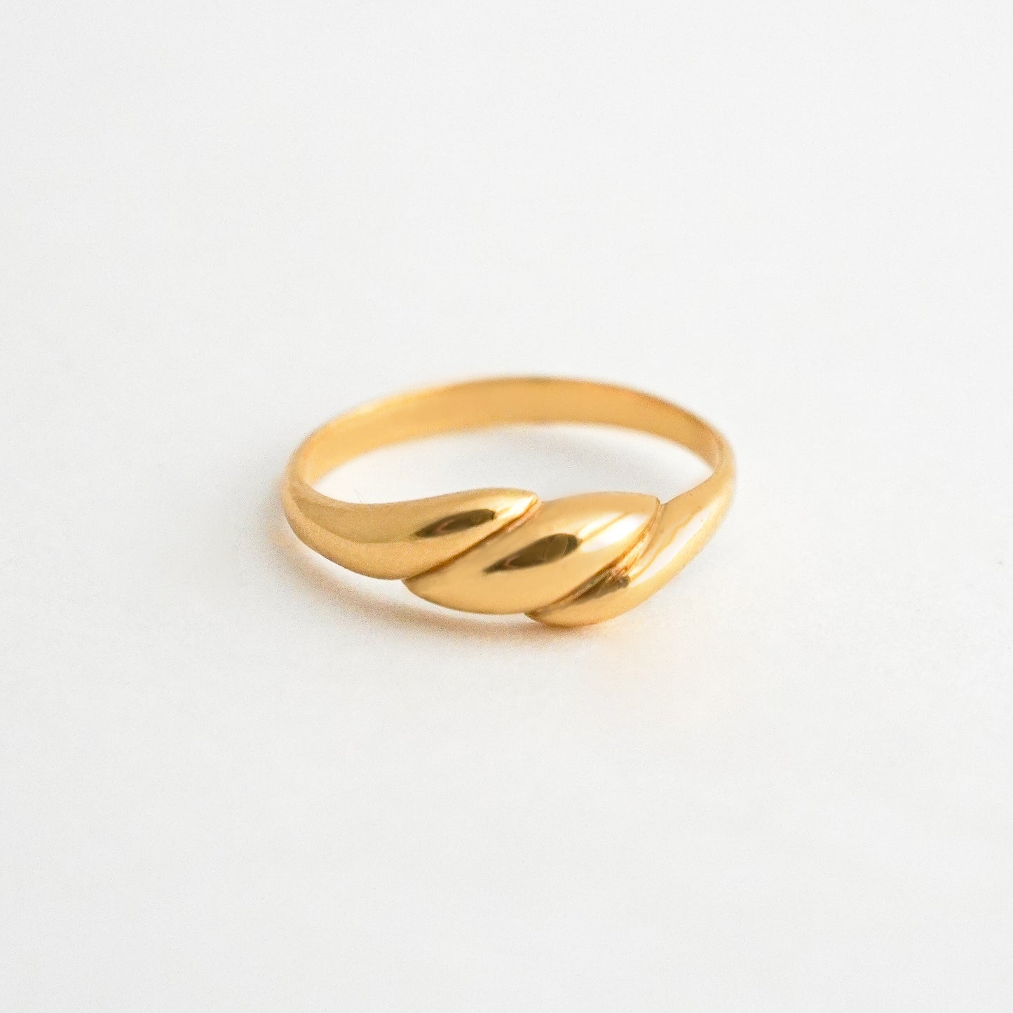 Anillo Small Croissant en Oro 18K