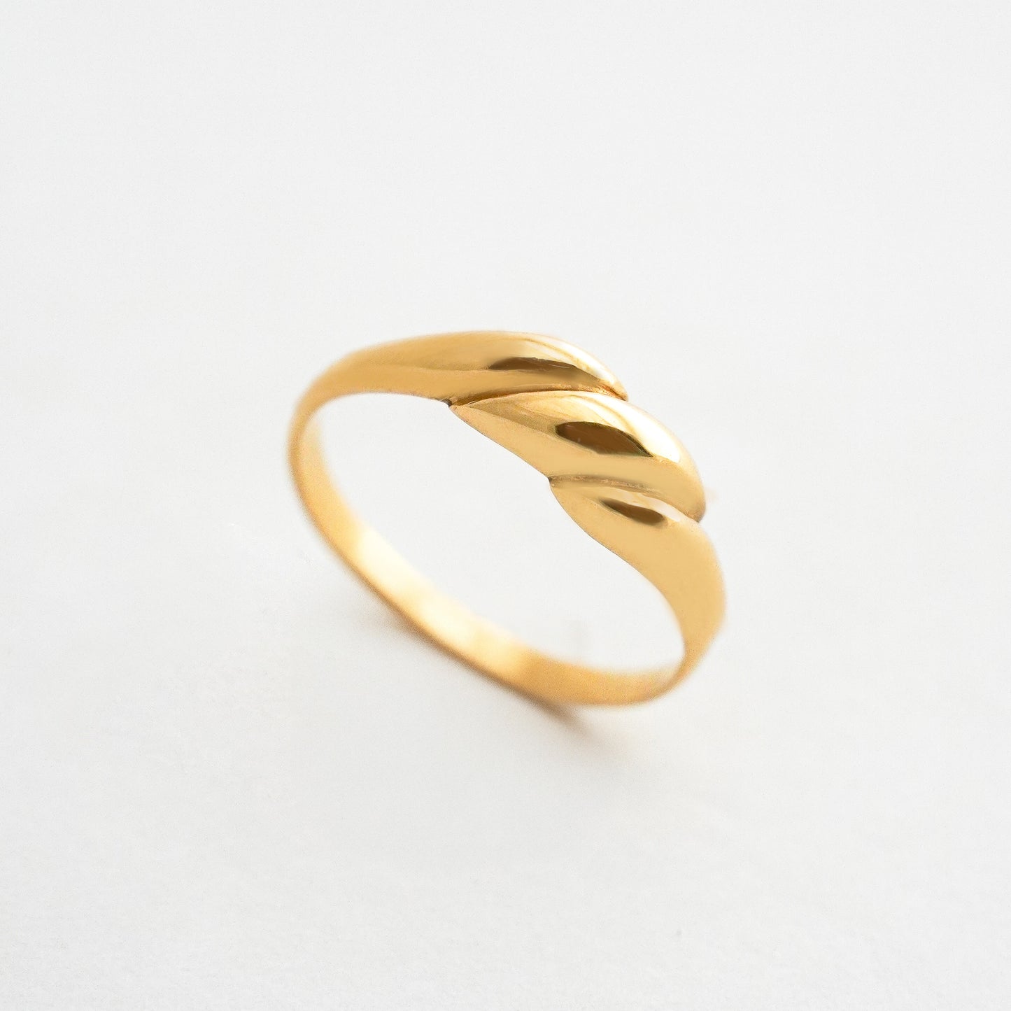 Anillo Small Croissant en Oro 18K