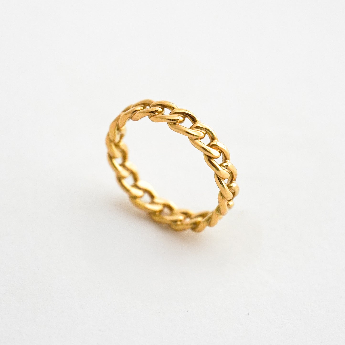 Anillo Barbada en Oro 18K