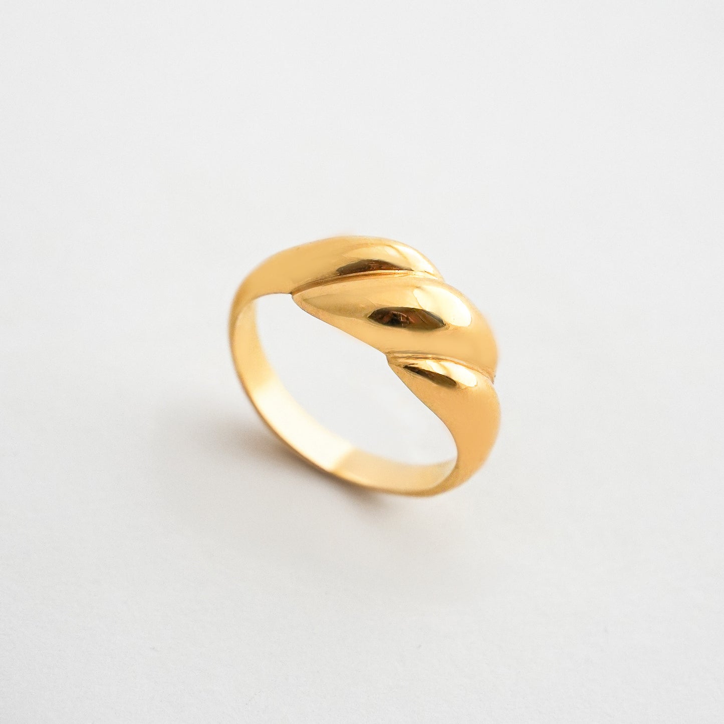 Anillo Big Croissant en Oro 18K