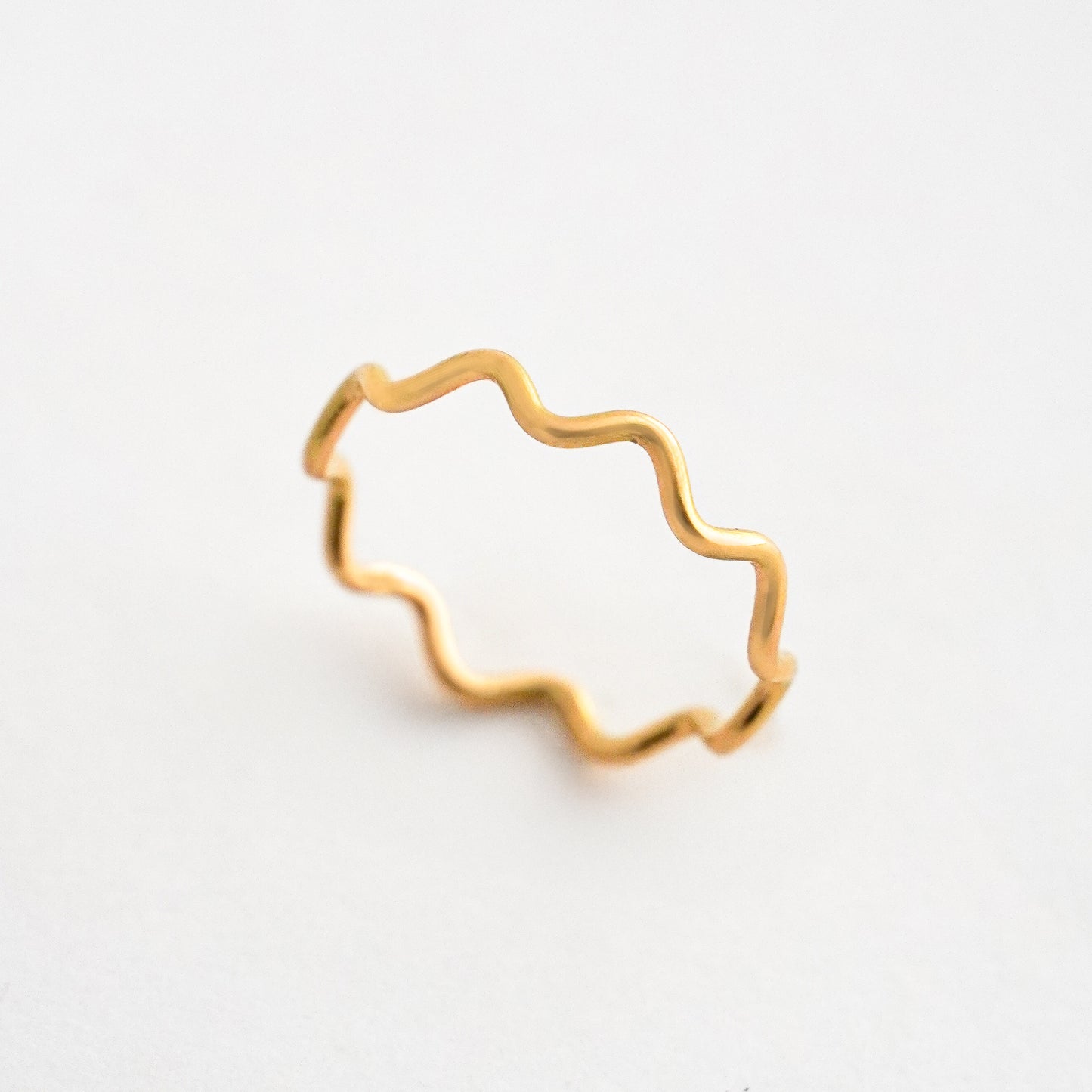 Anillo Onda en Oro 18K