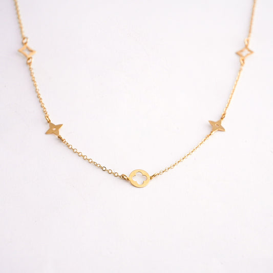 Gargantilla Flor de cuatro pétalos Oro18k