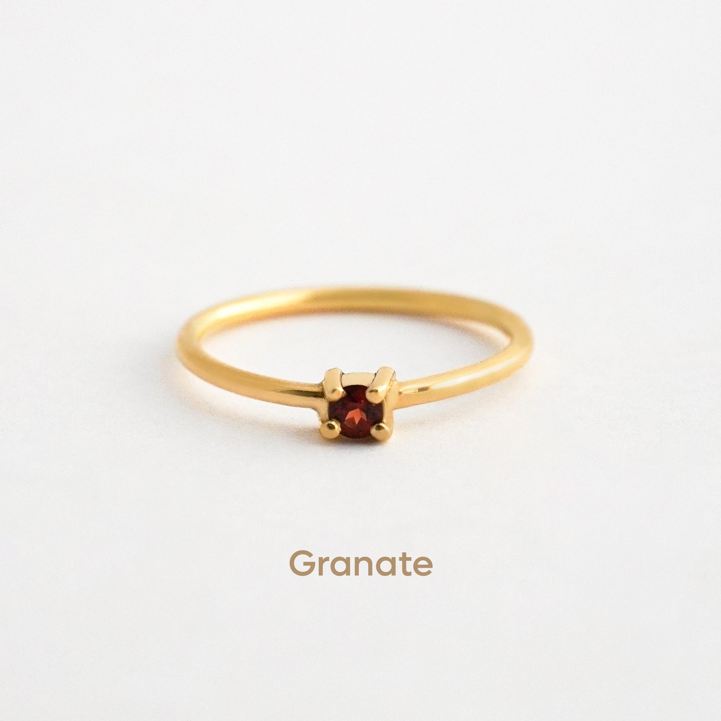 Anillo Aila Piedra natural oro 18k