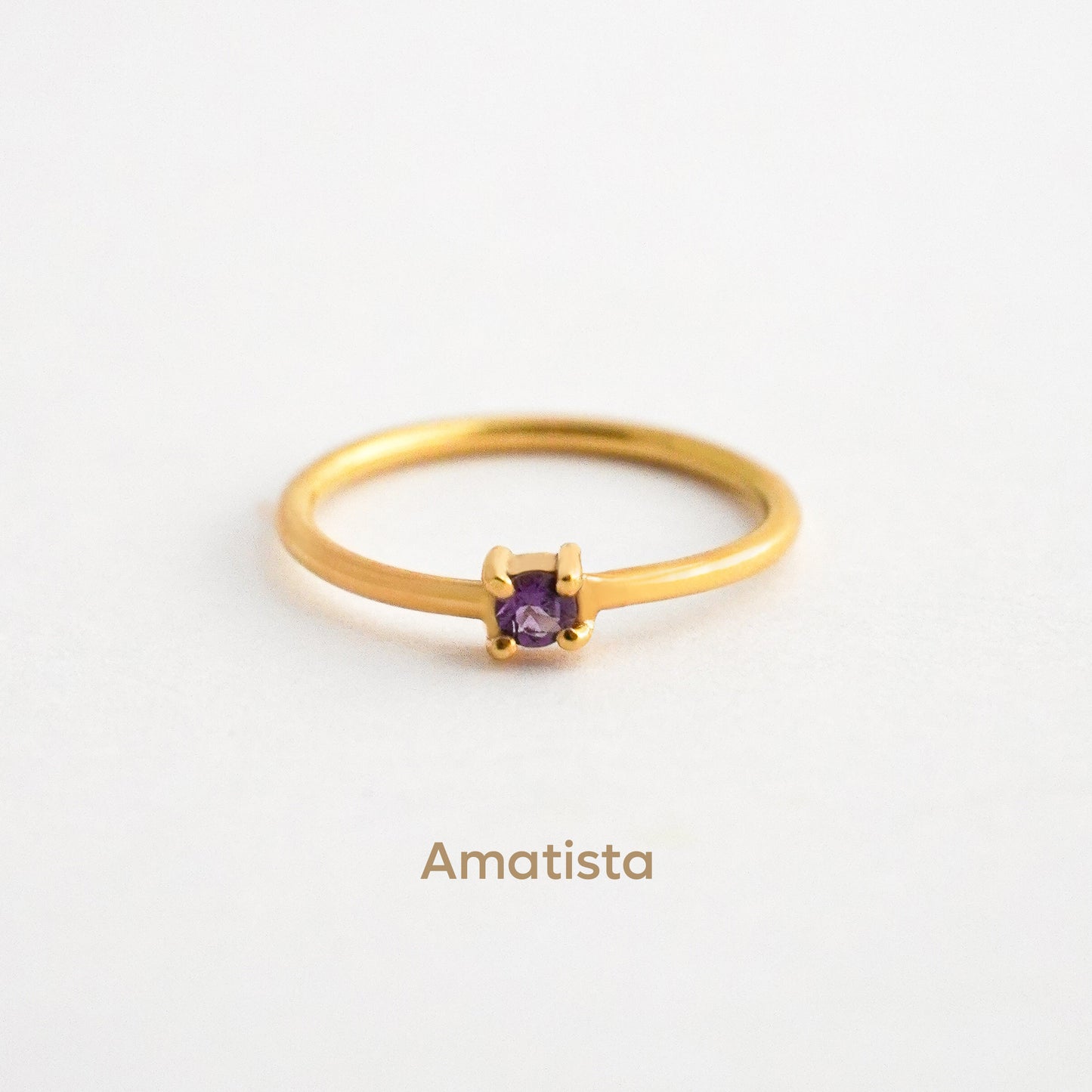 Anillo Aila Piedra natural oro 18k