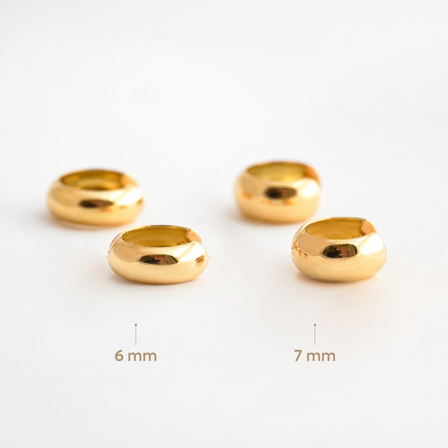 Argollas Media Caña Gruesas en Oro 18K