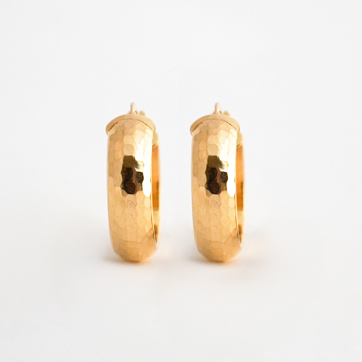 Argollas Alba Diamantadas en Oro 18K