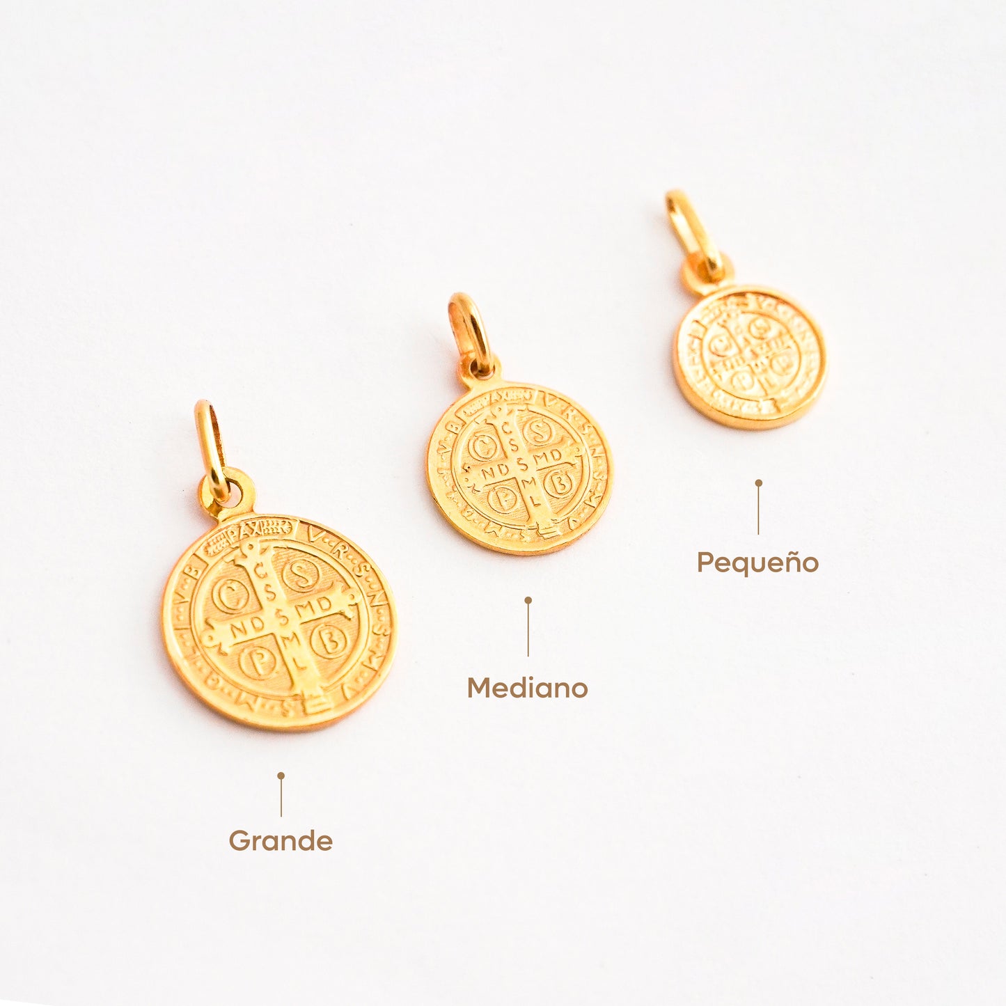 Dije San Benito Oro 18K