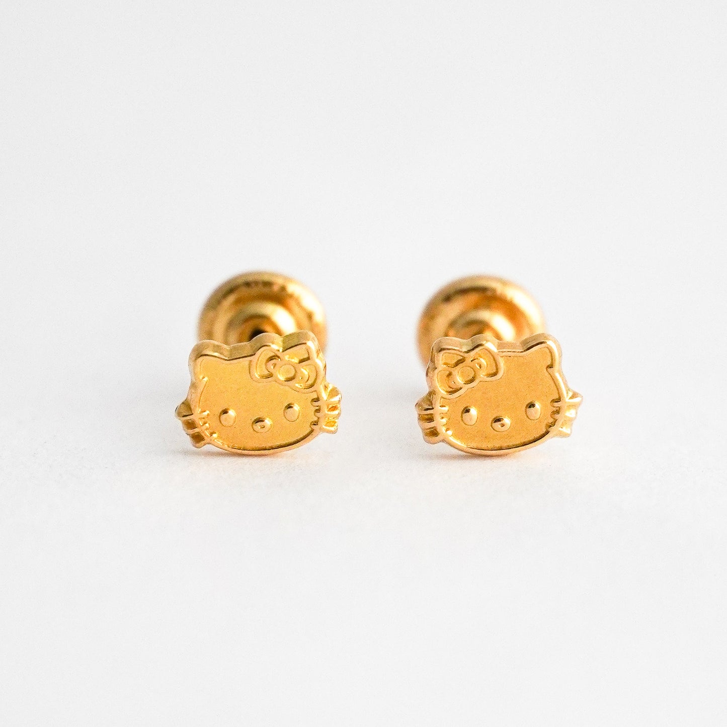 Aretes de bebé Oro18k gatito