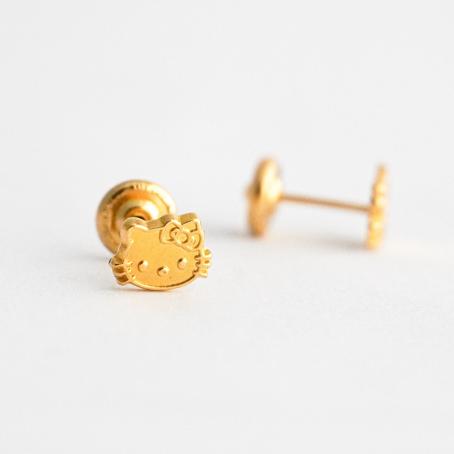 Aretes de bebé Oro18k gatito