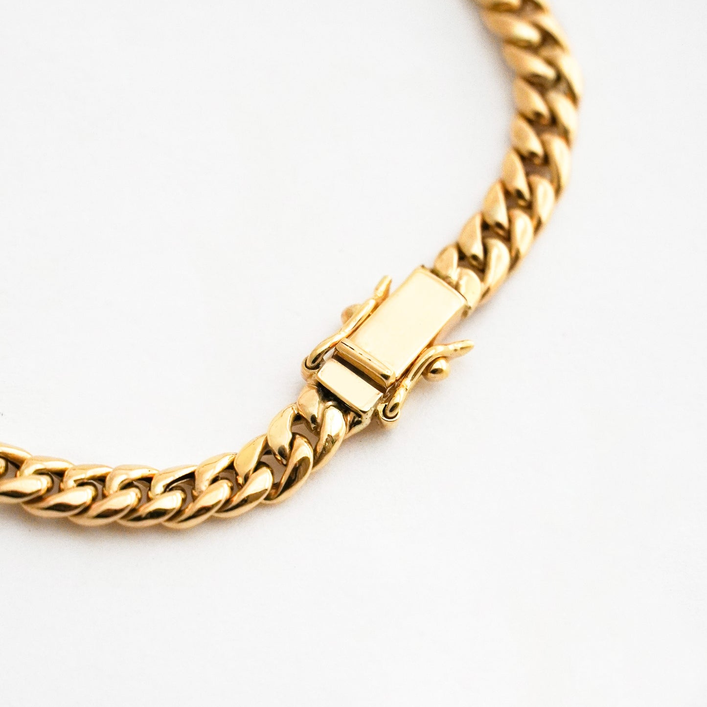 Pulsera Barbada 4.5 mm  Oro18k