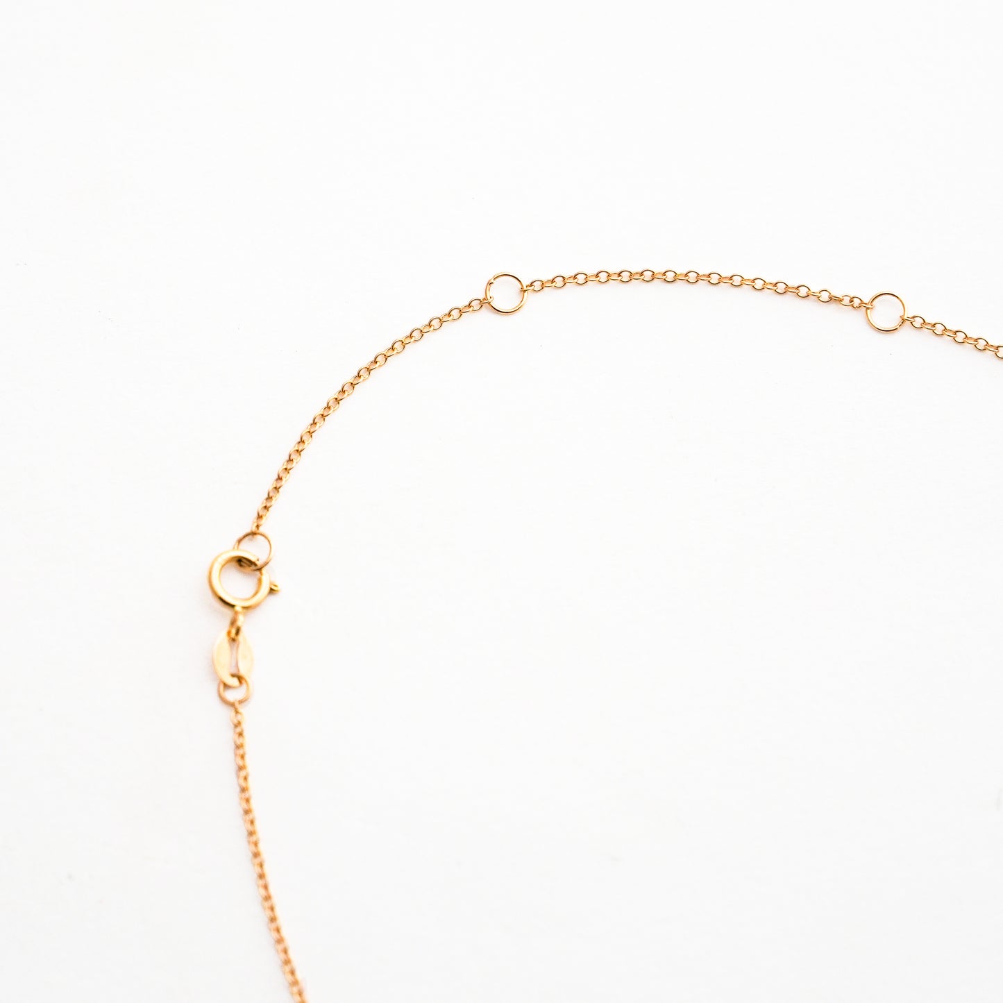 Collar Aurora de Zafiros Fancy y Diamantes Naturales en Oro 18K