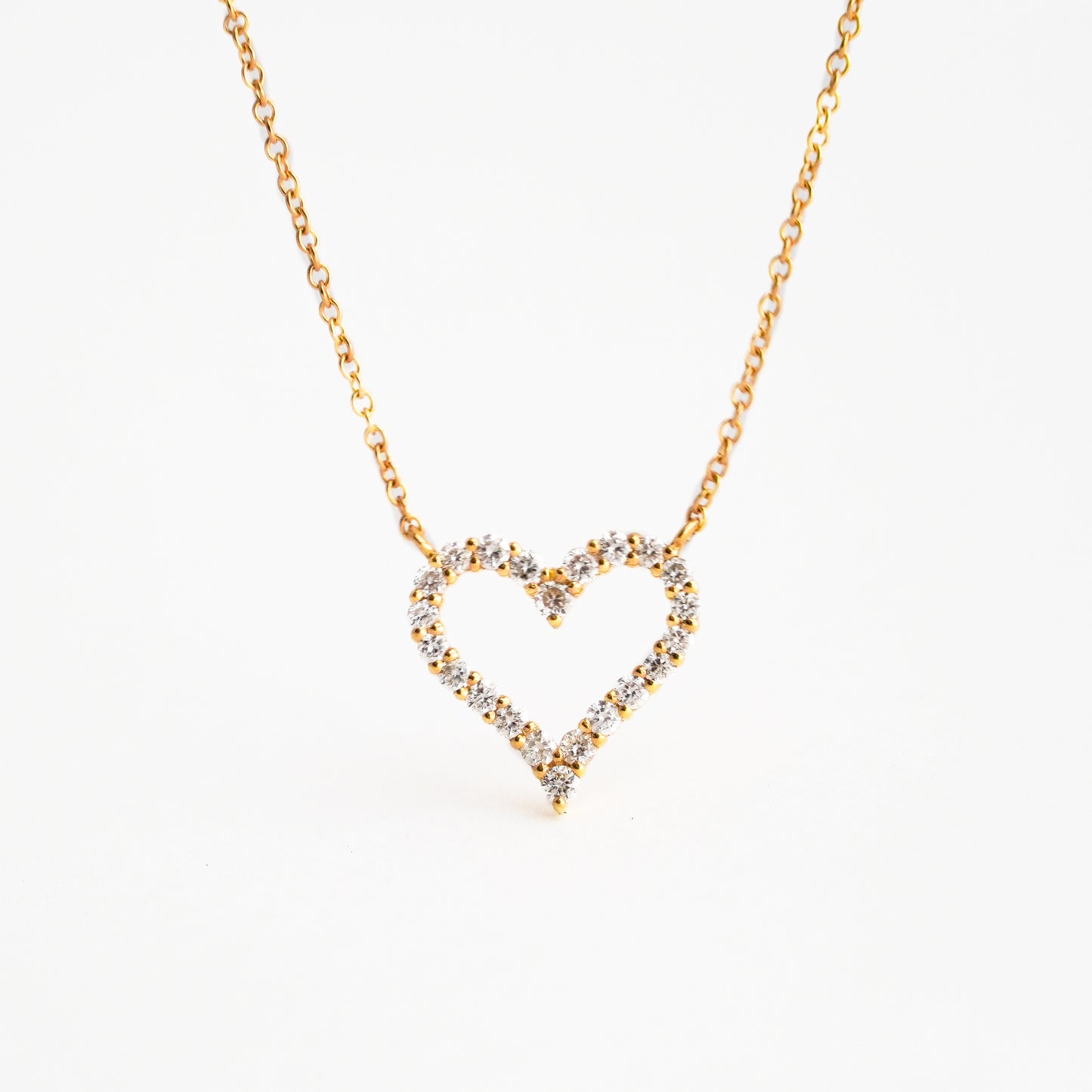Collar Corazón Pavé con Diamantes Naturales en Oro 18K