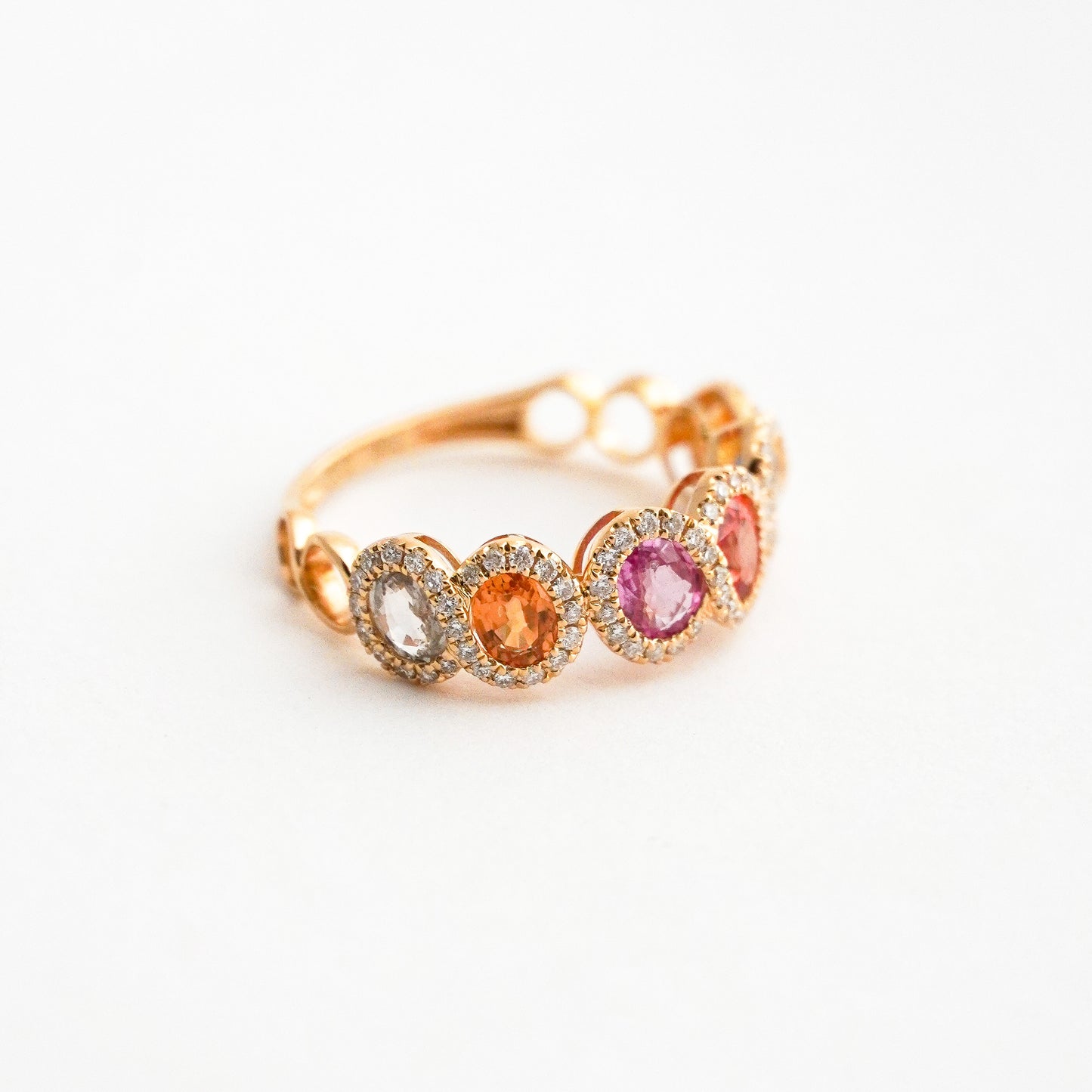 Anillo Rivier de Zafiros Fancy Ovales y Diamantes Naturales en Oro 18K
