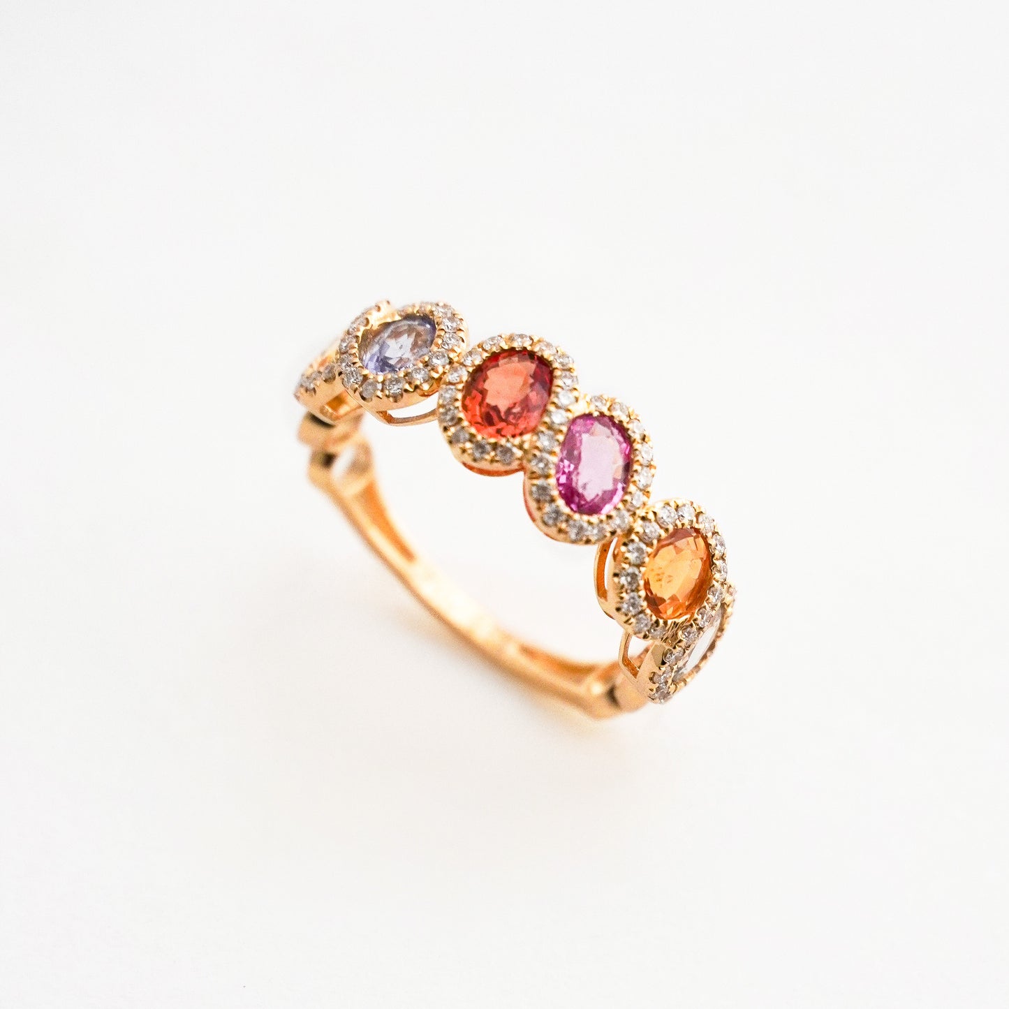 Anillo Rivier de Zafiros Fancy Ovales y Diamantes Naturales en Oro 18K