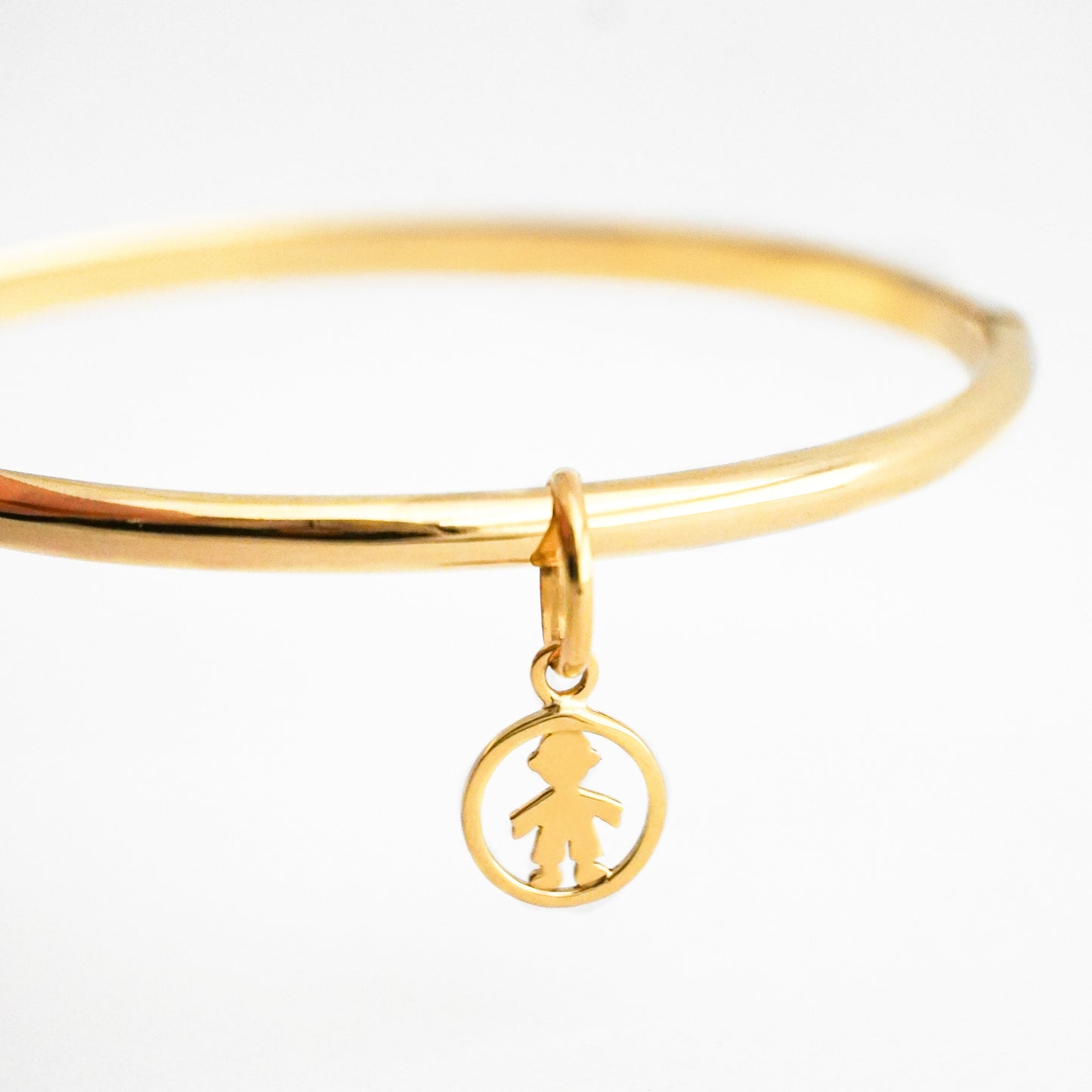 Dije Circular Niños Puñera Oro 18K