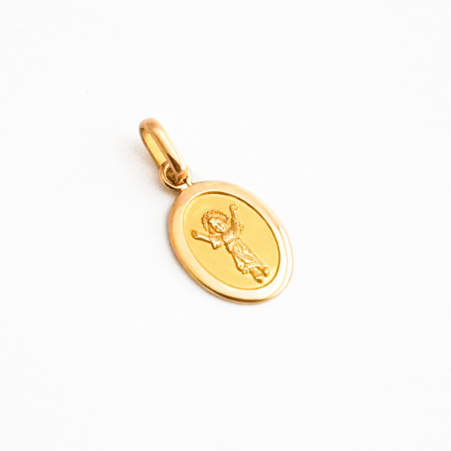 Medalla Divino Niño Oval Clásica Oro 18K