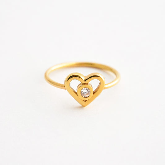 Anillo corazón calado con punto de luz oro 18k