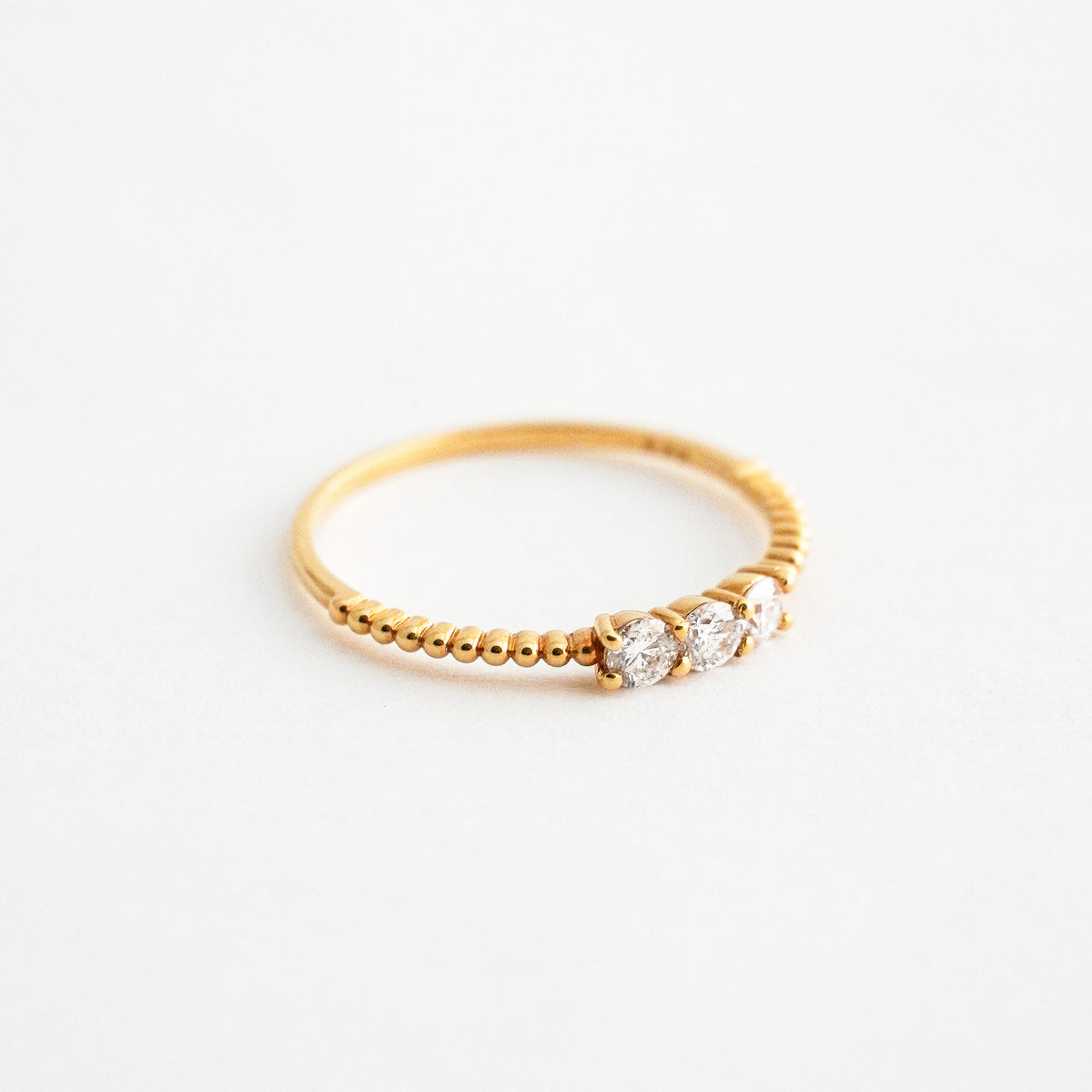 Anillo Ribe Presente Pasado y Futuro con Diamantes 0.25 cts en Oro 18K