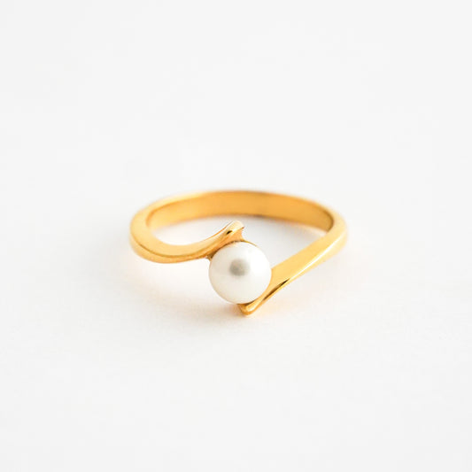 Anillo Perla Mar con Perla Cultivada 5 mm en Oro 18K