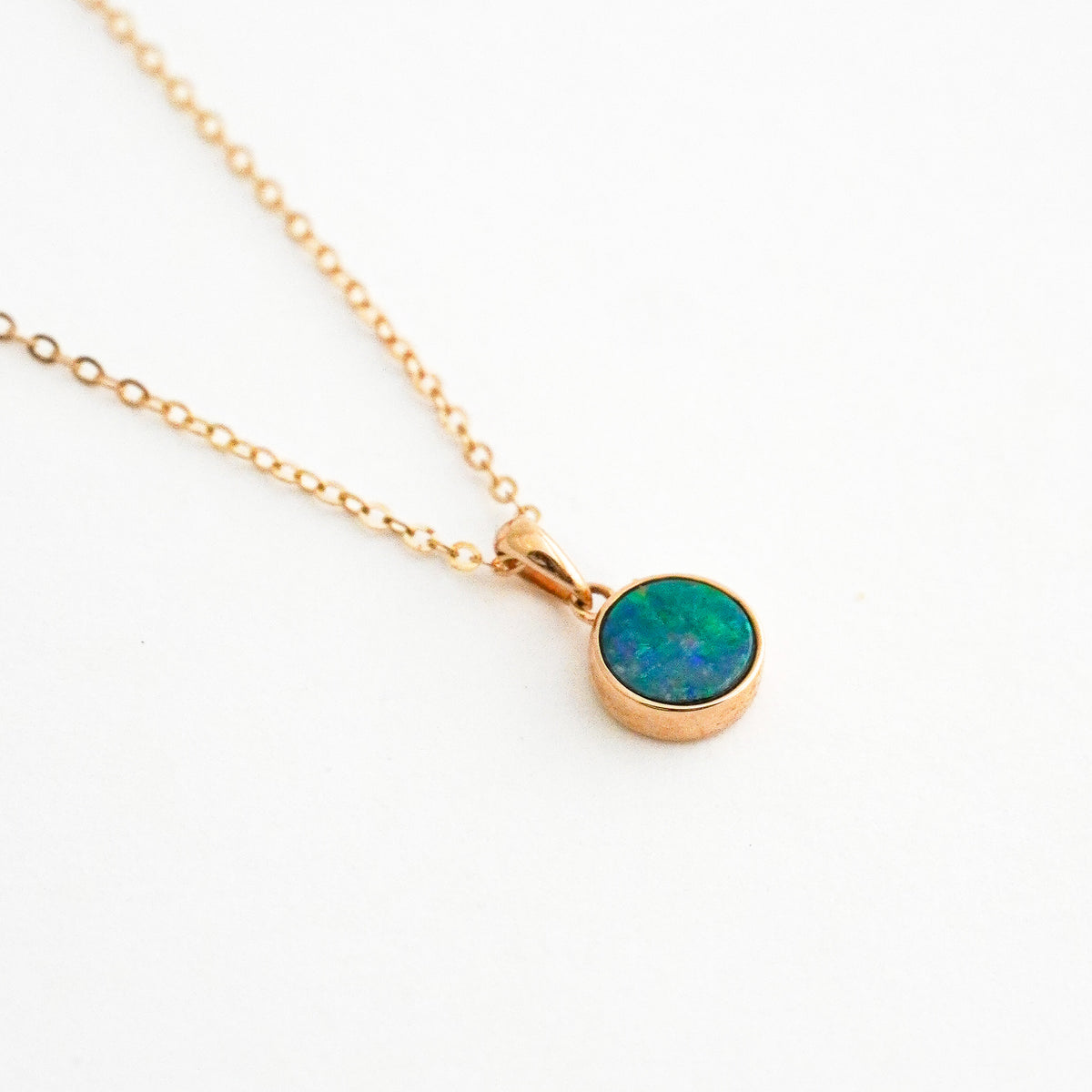 Collar de Ópalo Australiano en Oro 18K