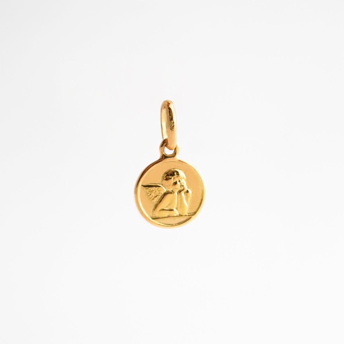 Dije Ángel Pensante Pequeño en Oro 18K