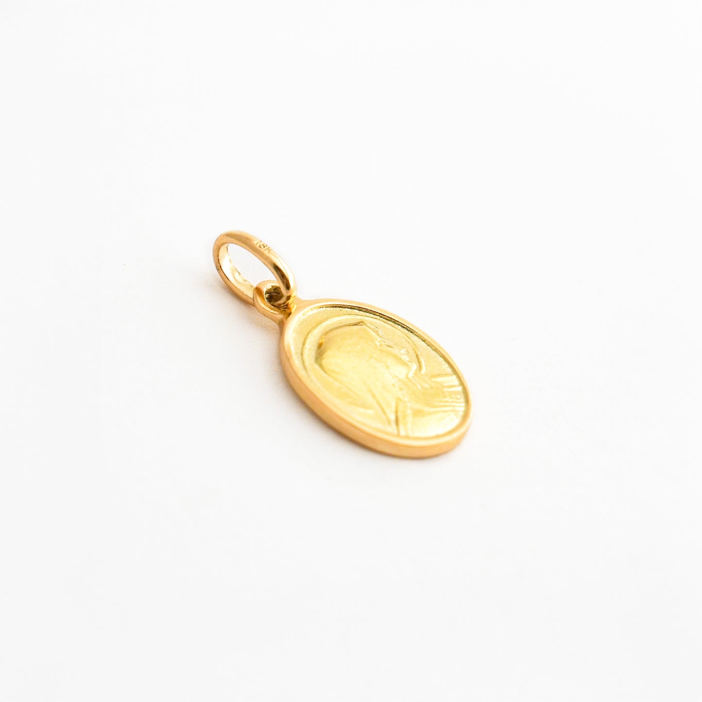 Escapulario Virgen de Fátima Oval en Oro 18K
