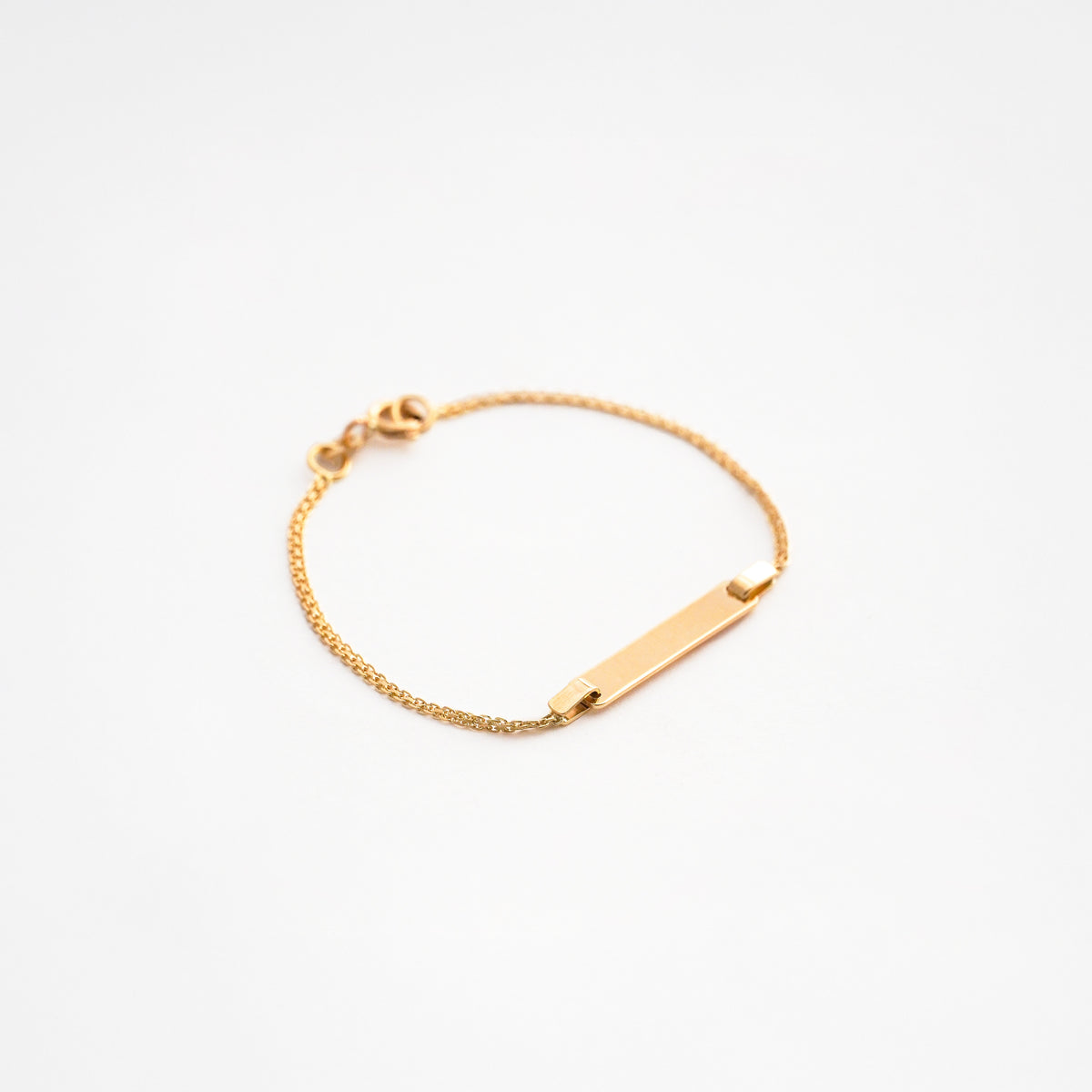 Pulsera Esclava Infantil con Placa Rectangular en Oro 18K