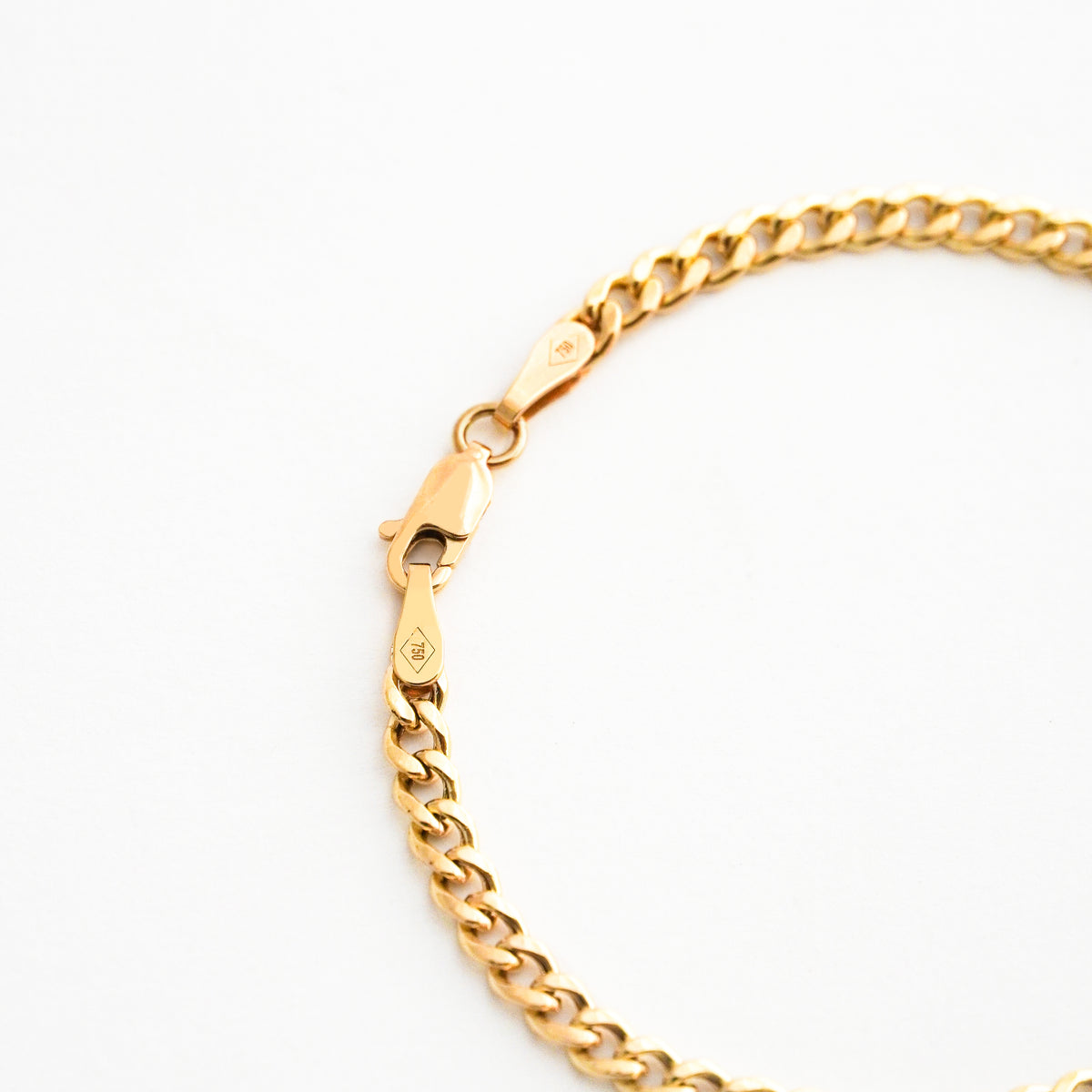 Pulsera Lomo de Corvina Flat 3.8 mm en Oro 18K