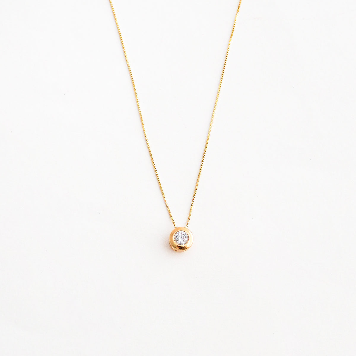 Collar Punto de Luz Regulable con Circonia en Oro 18K