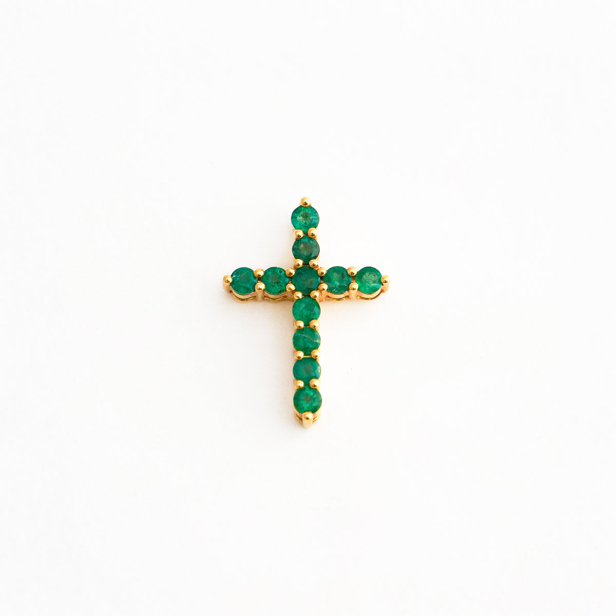 Dije Cruz Esmeraldas Oro 18K
