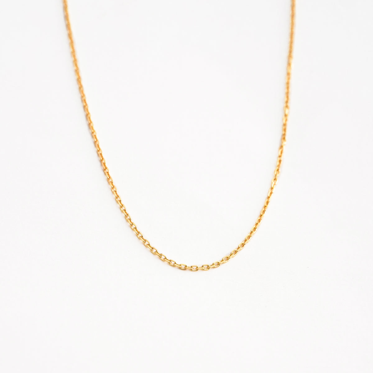 Cadena Prisma Fine Regulable Bolita en Oro 18K