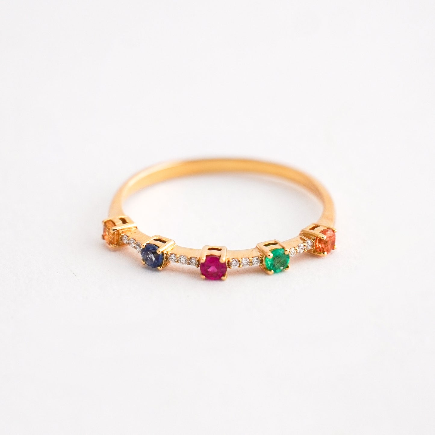 Anillo Rivier Multi Stone con diamantes naturales en Oro18k