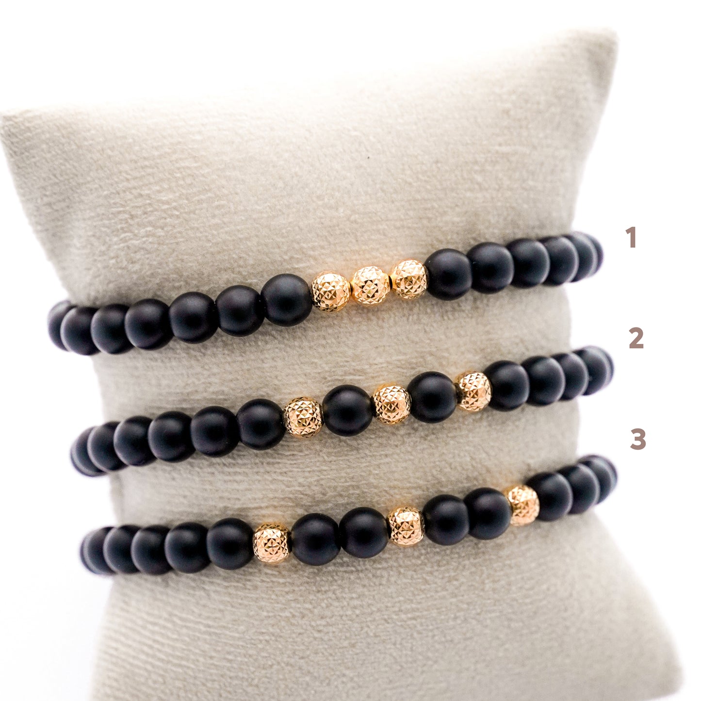 Pulsera tejida ónix con bolitas diamantadas 5mm en Oro18k