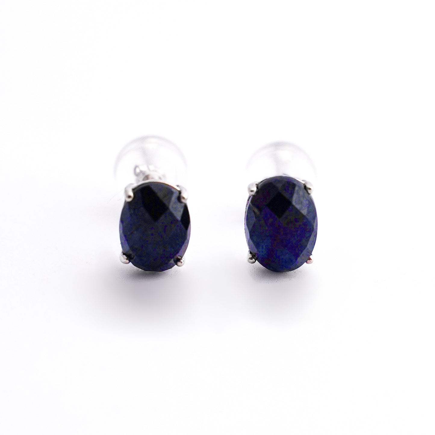 Aretes Stud Zafiro Oval Oro Blanco 18K