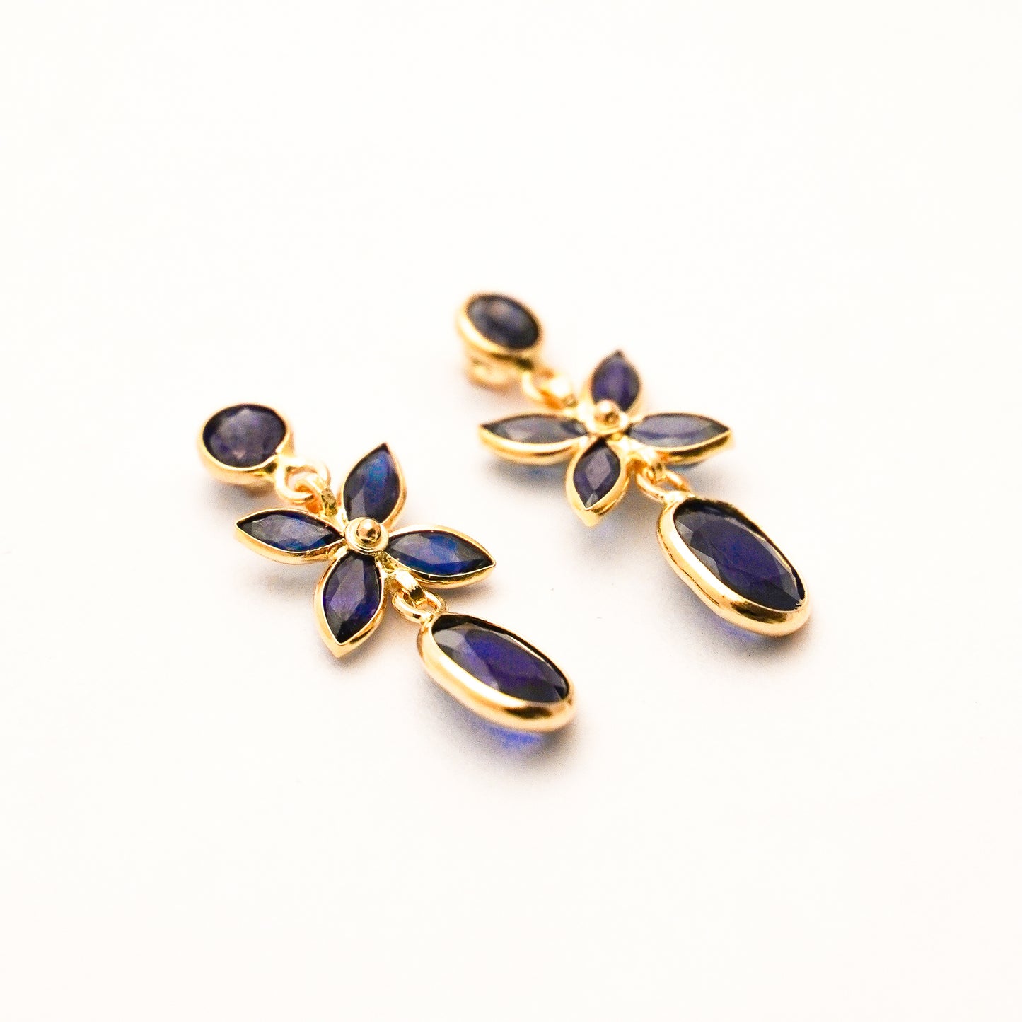 Aretes Flor Zafiro Colgantes Oro Amarillo 18K
