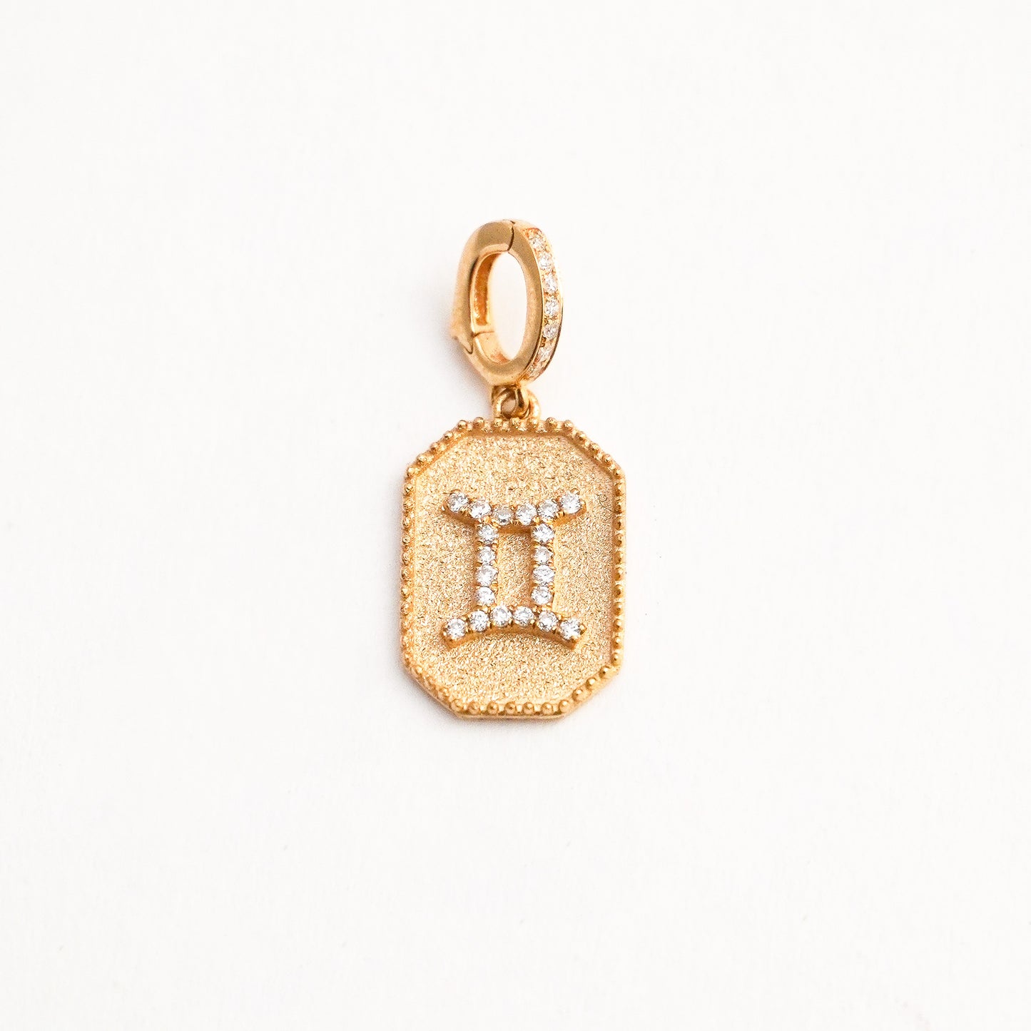 Dije Zodiacal Diamantes Géminis Oro 18K