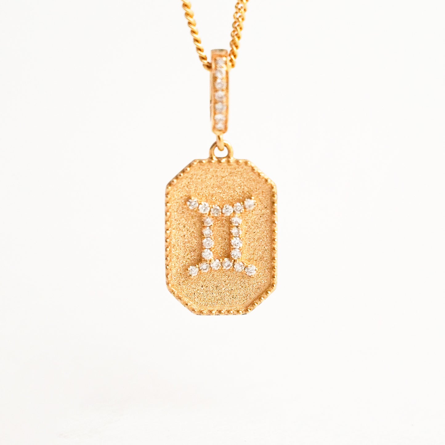 Dije Zodiacal Diamantes Géminis Oro 18K