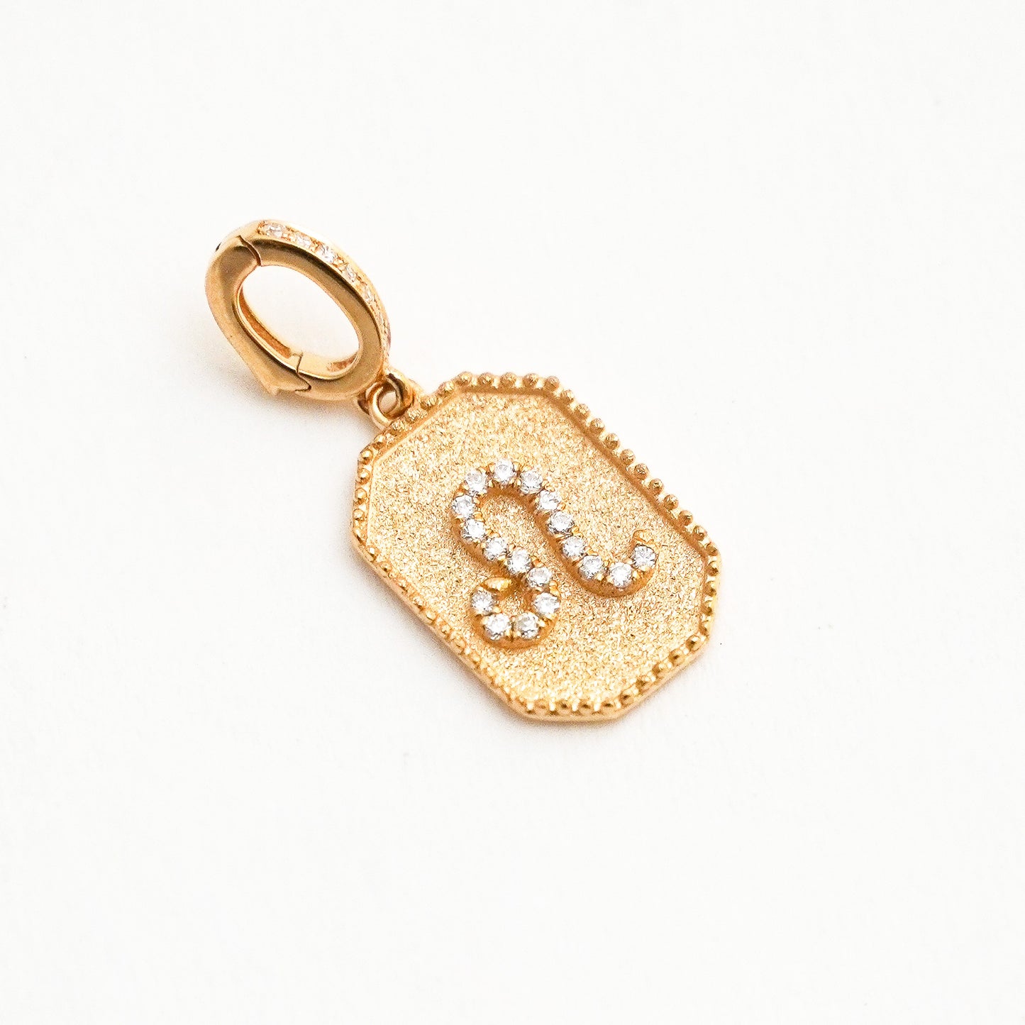 Dije Zodiacal Diamantes Leo Oro 18K