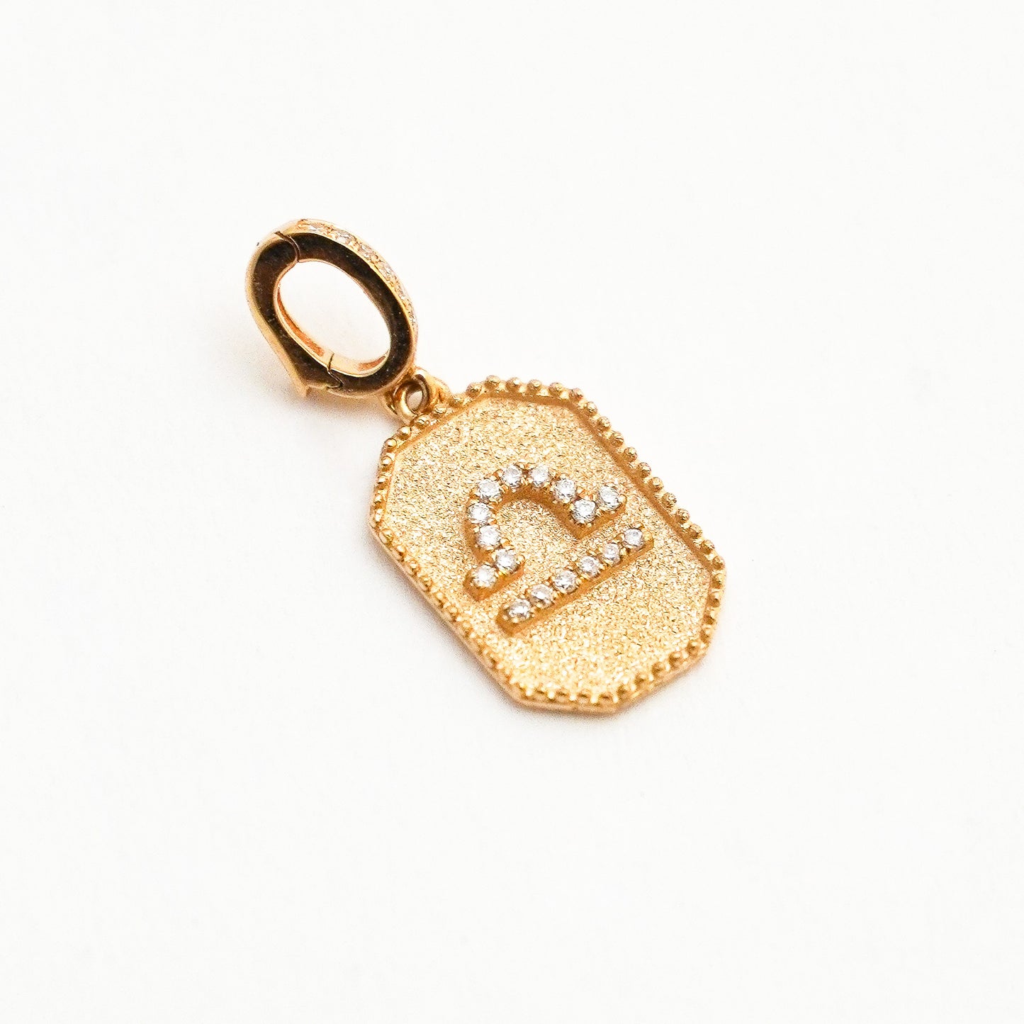 Dije Zodiacal Diamantes Libra Oro 18K