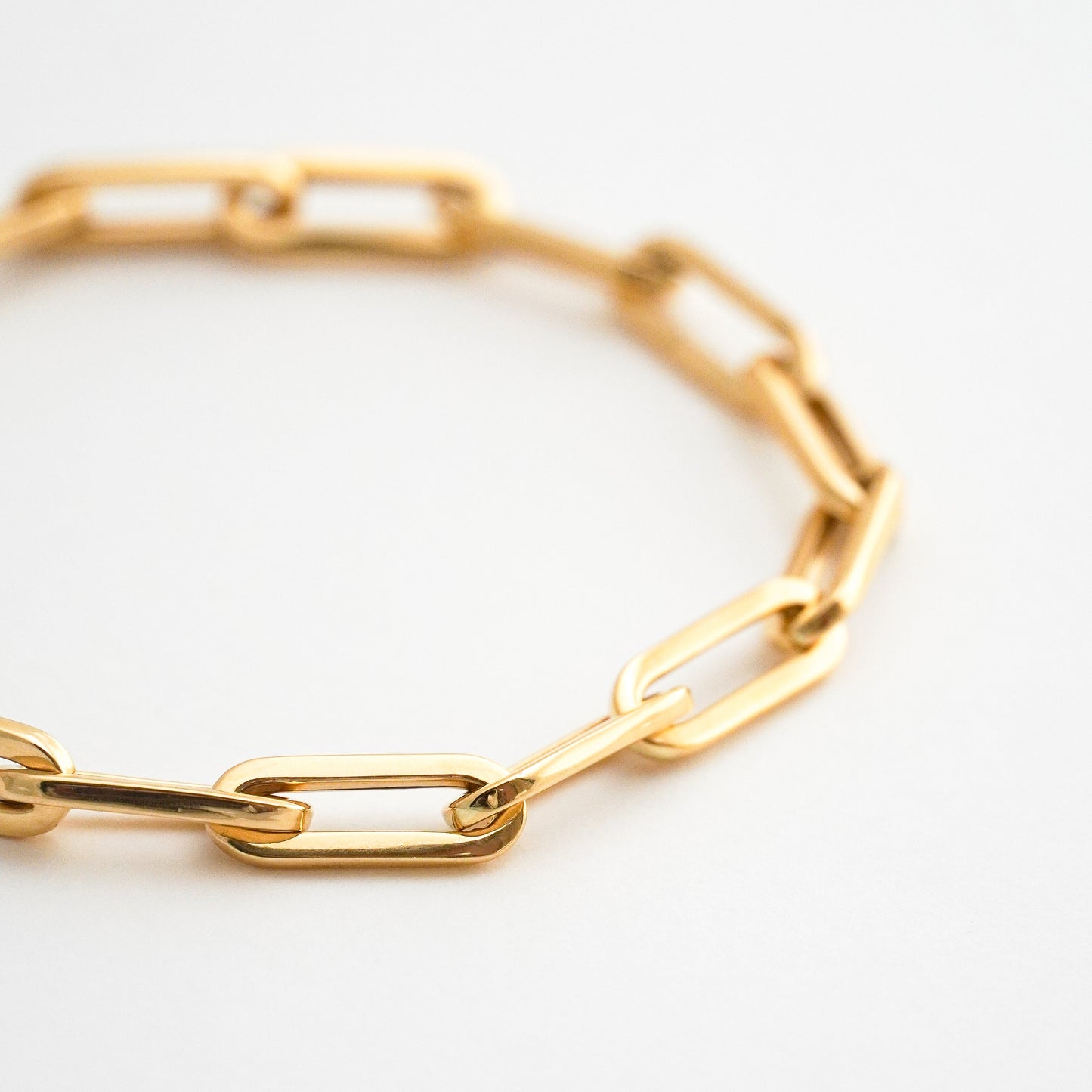 Pulsera clip gruesa hombre 21 cm en oro 18k