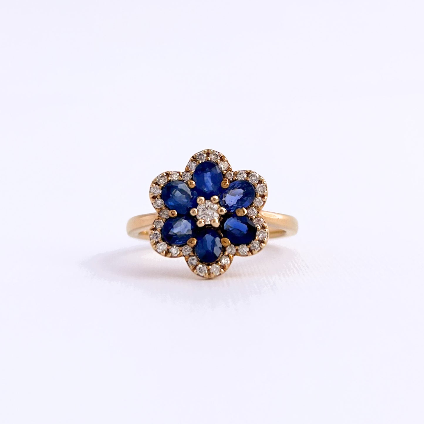 Anillo roseta zafiro con diamantes en Oro 18k