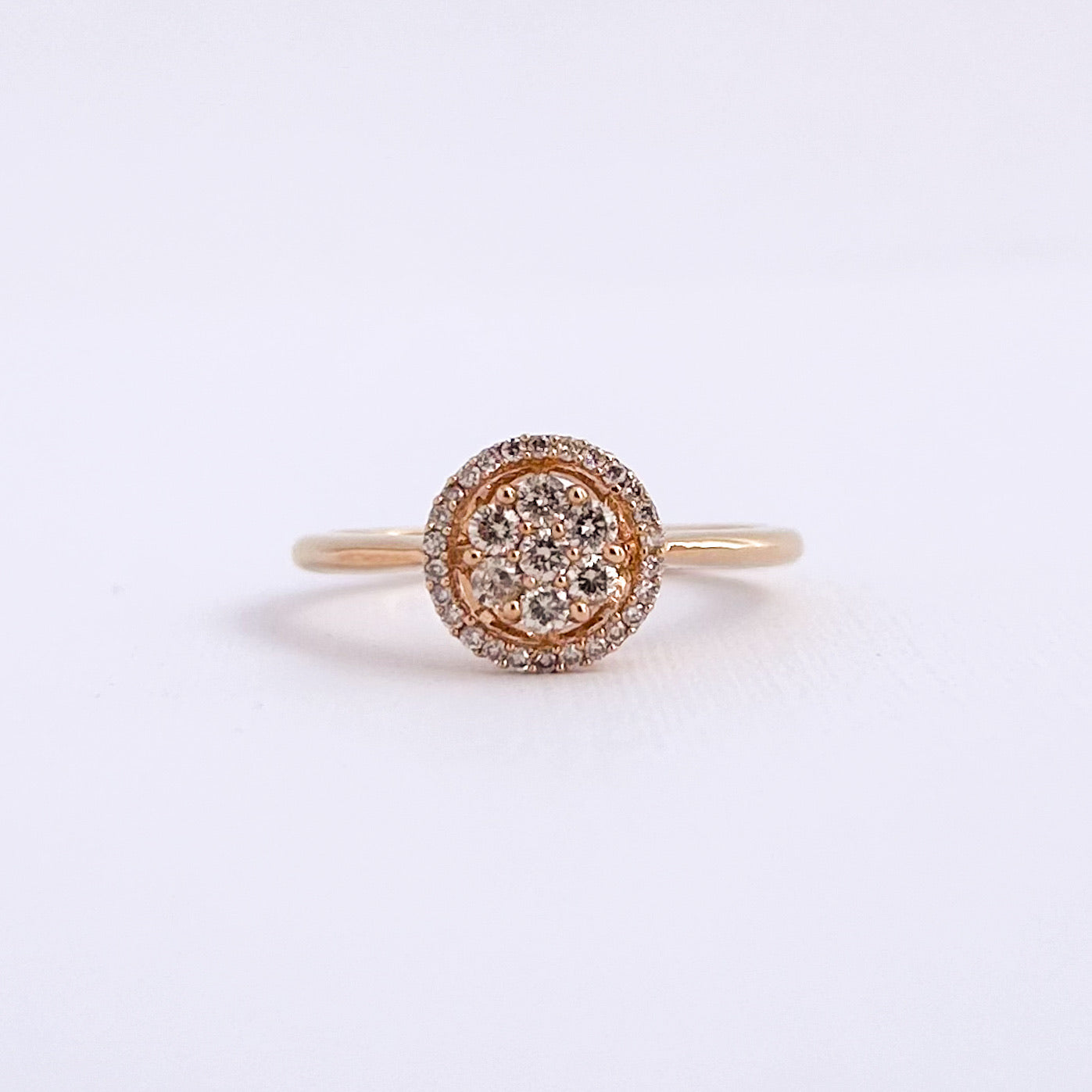 Anillo Halo Redondo mini con diamantes en oro 18k