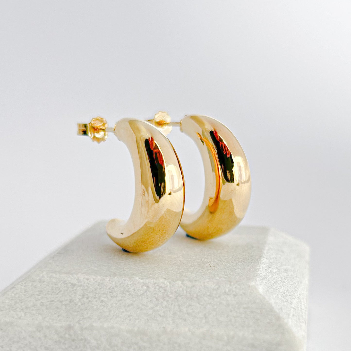 Aretes lunar oro 18k