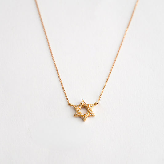 Collar Estrella de David mini con diamantes naturales Oro18k