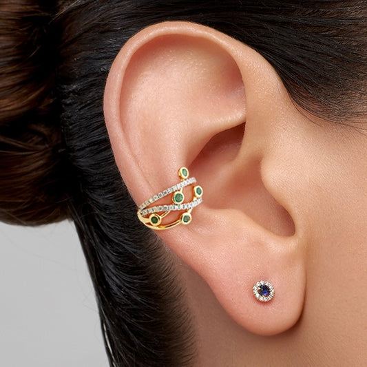 Ear cuff bicelado con esmeraldas y diamantes en Oro18k