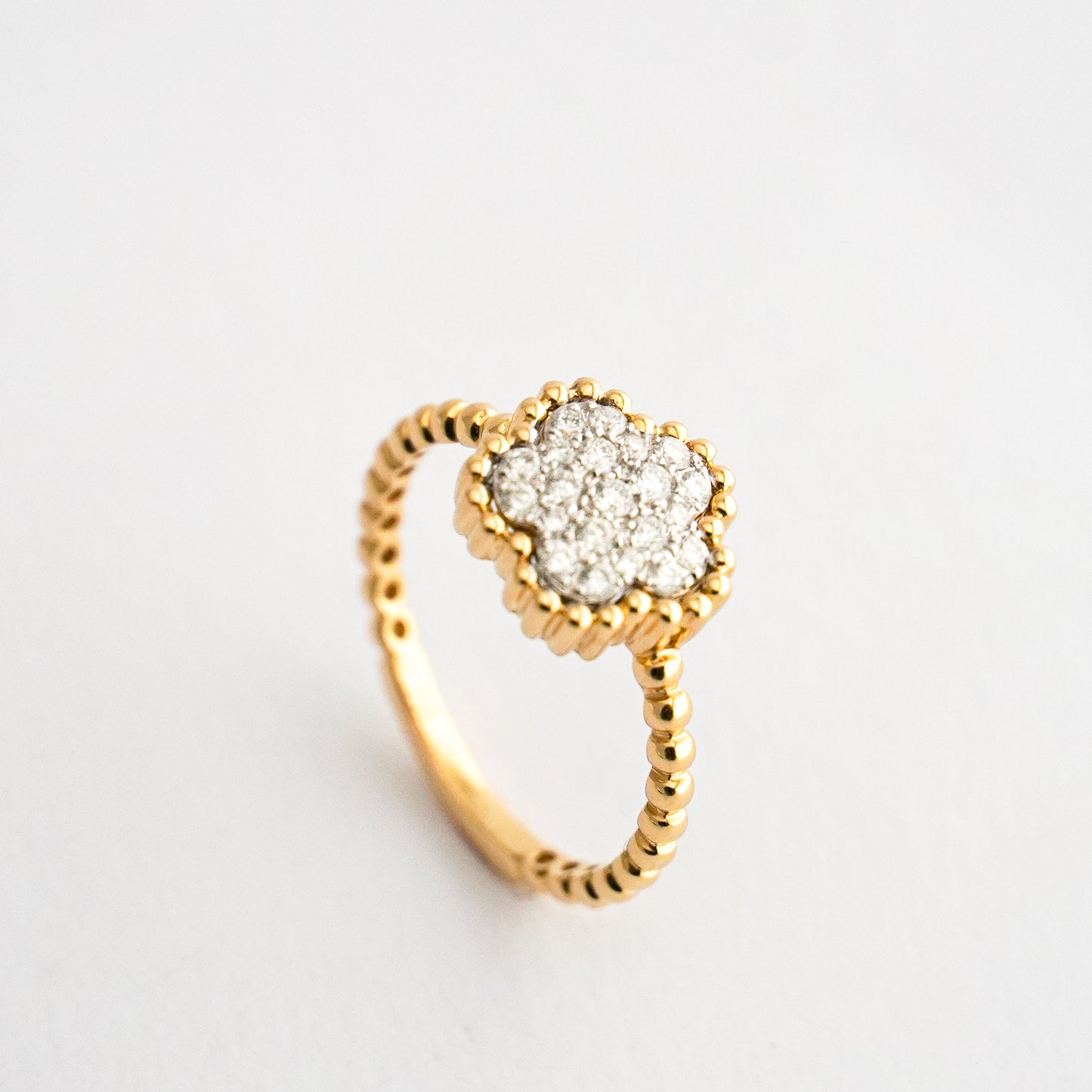 Anillo Blóm en Oro blanco y amarillo con diamantes naturales Oro18k
