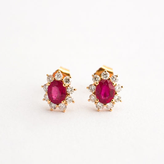 Arete imperial con rubí y diamantes naturales en Oro18k