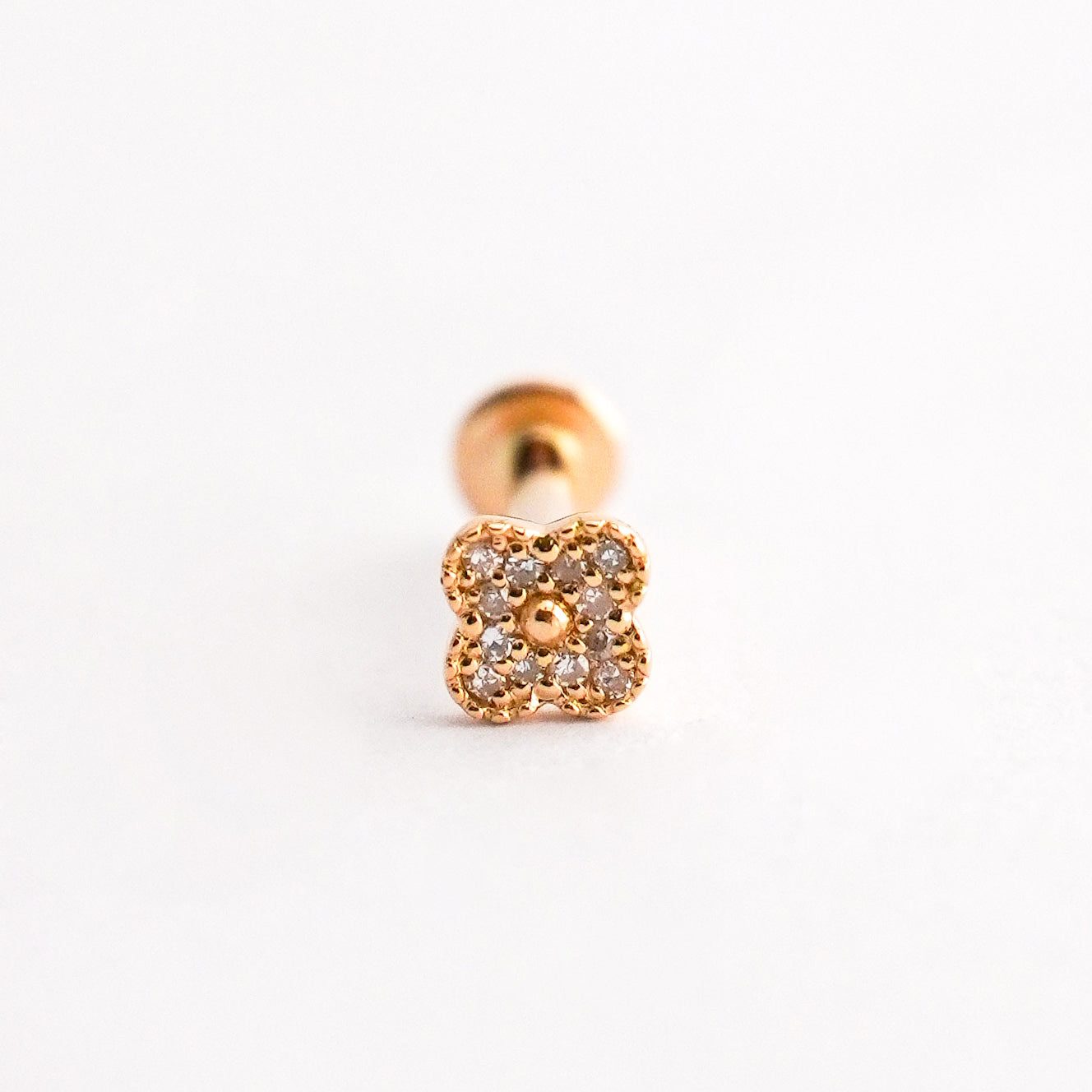Piercing trebol en Oro18k con diamantes naturales